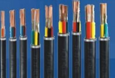 安徽華強(qiáng)電纜召開(kāi)光伏電纜生產(chǎn)專(zhuān)項(xiàng)會(huì)議，聚力新能源賽道發(fā)展